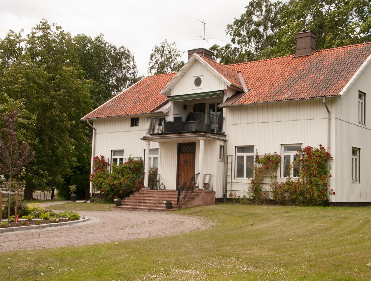 Bed and Breakfast Ekeby i Bro Zewnętrze zdjęcie